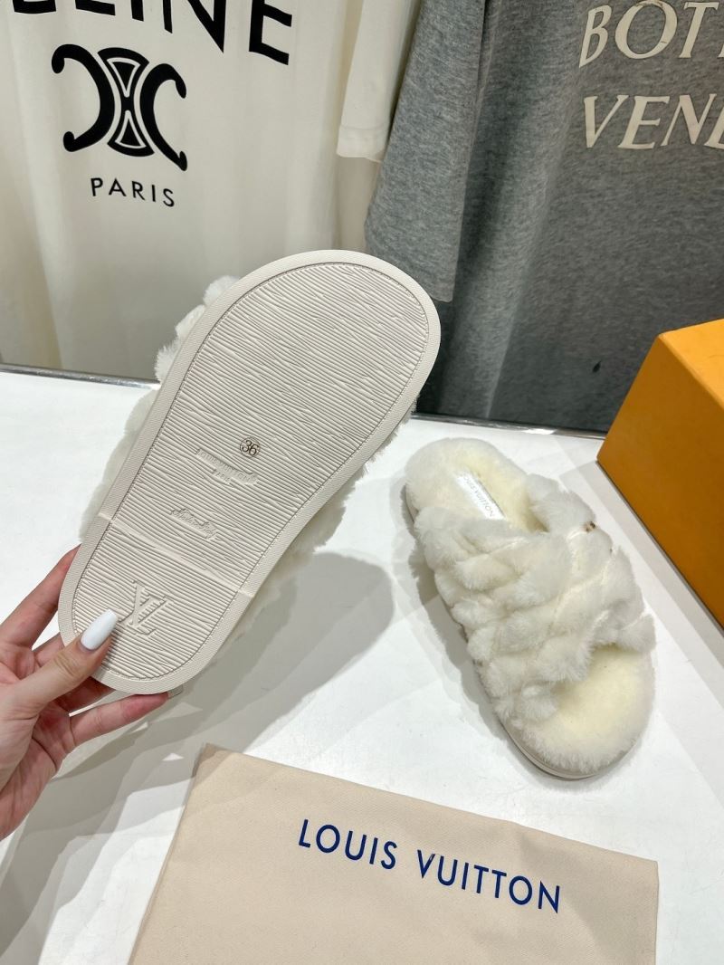 Louis Vuitton Slippers